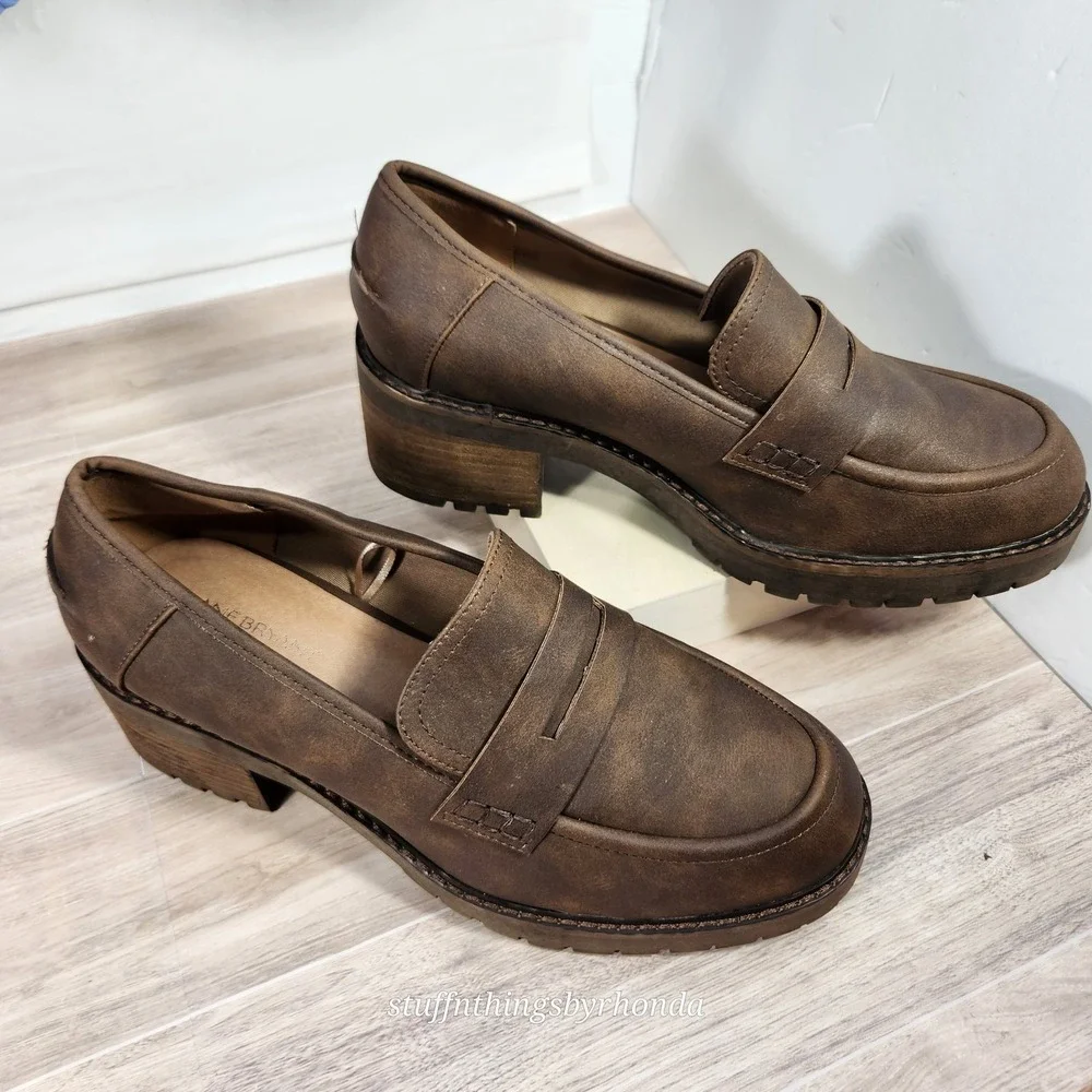 New Without Box Lane Bryant Distressed Brown Penny Loafers Women's‎ 9.5